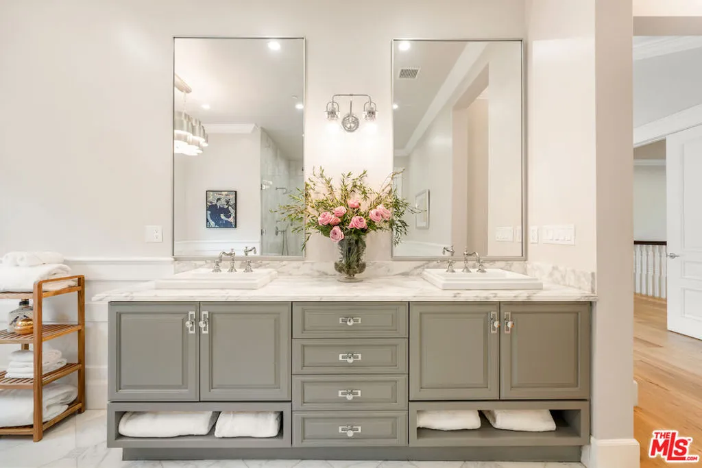 4439 Petit Avenue, Encino, California 91436 home-pic-13